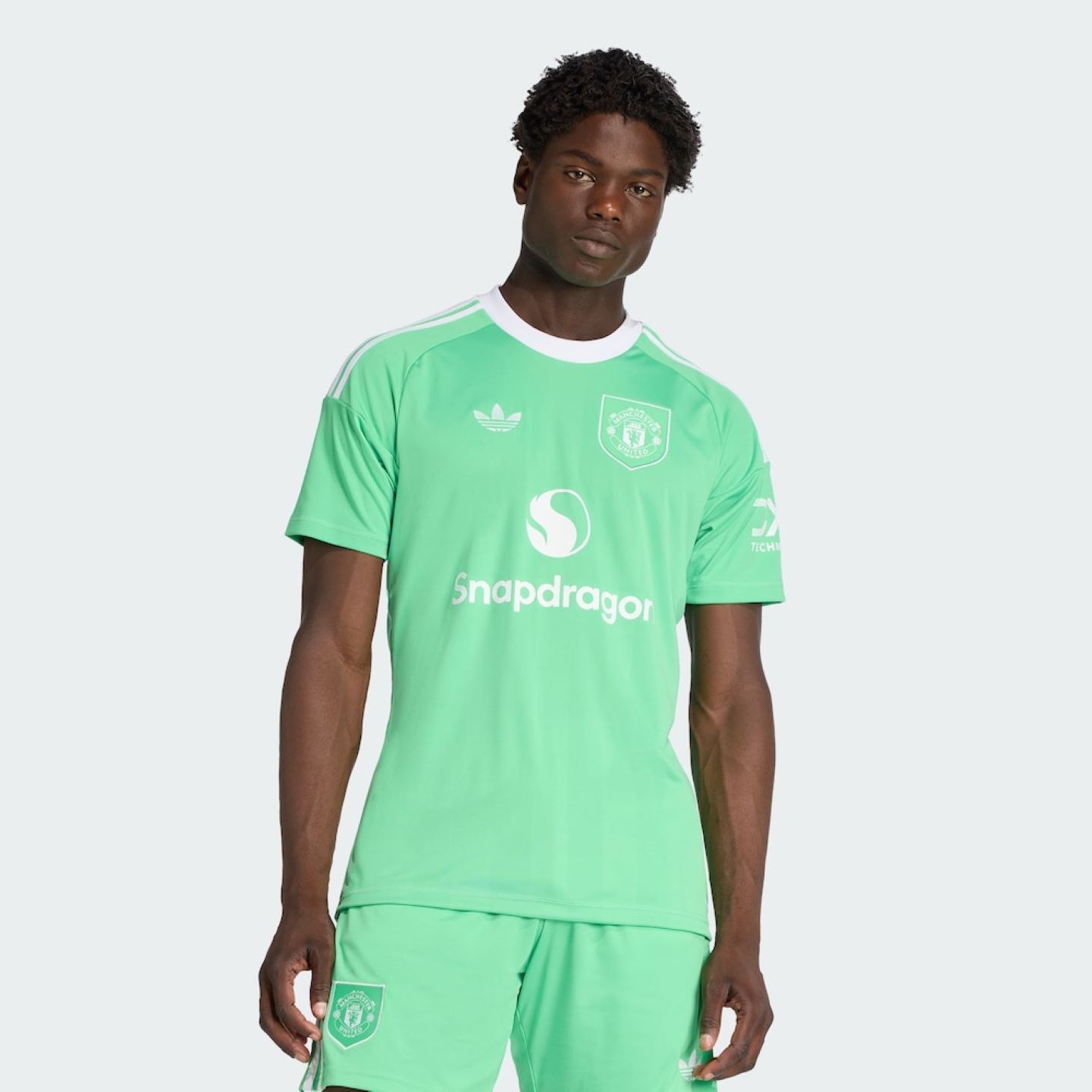 阿迪达斯曼联25/26守门员球衣