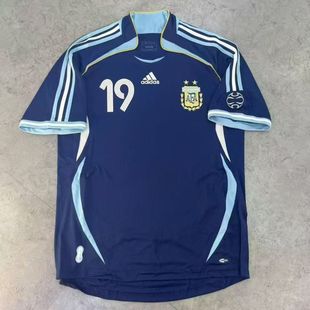 Adidas阿迪达斯复刻06年世界杯阿根廷客场球迷版短袖球衣JN3709
