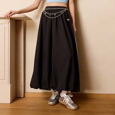 阿迪达斯宽松中长花苞运动半身裙
