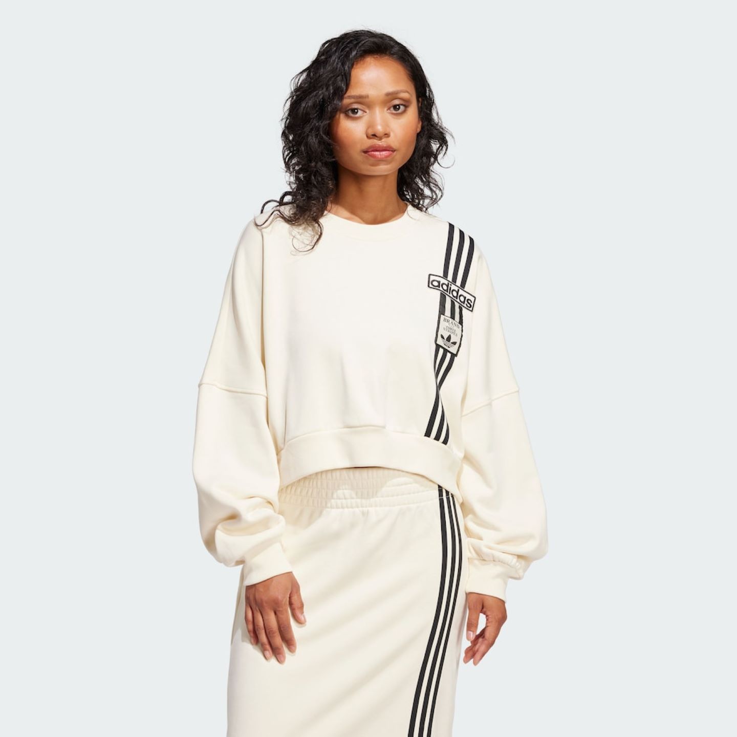 Adidas宋雨琦同款运动圆领卫衣