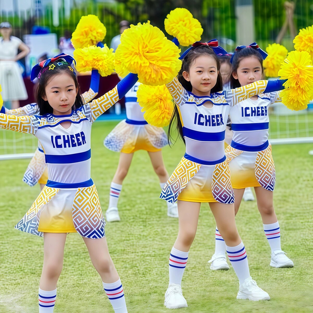 儿童啦啦操演出服中小学生竞技比赛团体拉拉队舞蹈服女童表演服装