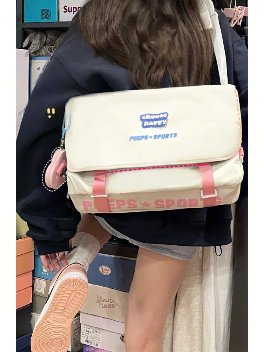 帆布斜挎包女运动休闲包大容量2023新款时尚潮学生书包女生单背包