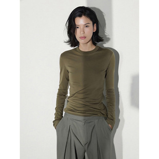 早秋chic上衣 长袖 高级感正肩军绿色长袖 T恤女内搭打底衫