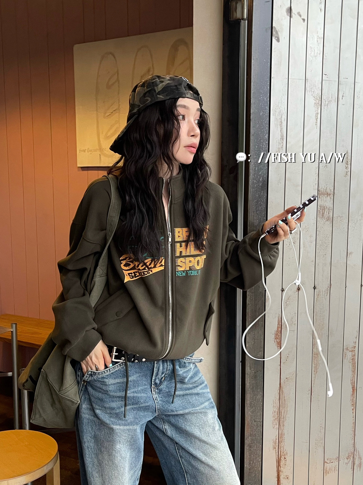 FISHYU美式复古字母白墨印花立领双头拉链短款抽绳卫衣外套626636
