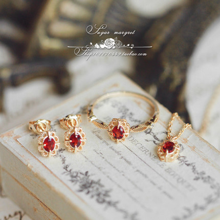 Gin tonic.酒心梦呓 迷人精致新年红酒红石榴石925银戒指项链耳钉