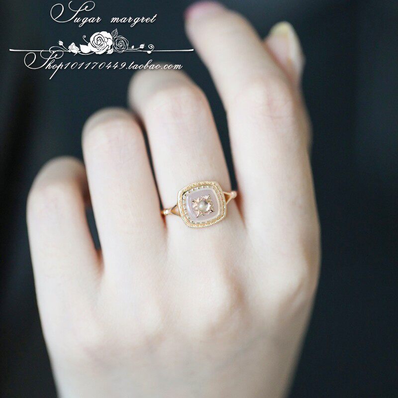 Elizabeth伊丽莎白  复古gt风繁复雕花天然白蝶贝925银镀金戒指