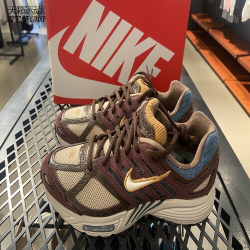 Nike/耐克女低帮轻便跑步鞋