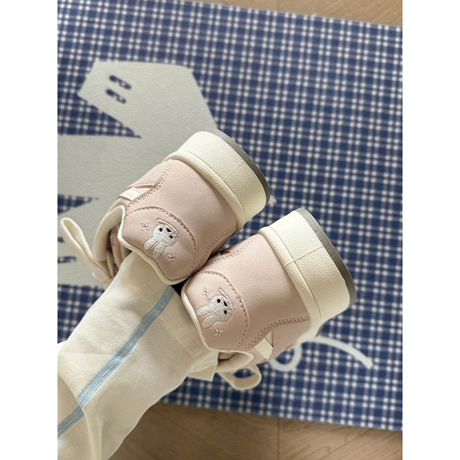 秋冬季面包厚底小白鞋女款2025新款百搭学生小众设计感板鞋ins潮