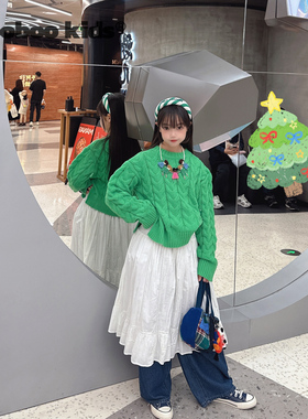 墨宝童装 _秋冬那抹正绿色麻花毛衣+拼接仙女飘飘混搭四季白裙子