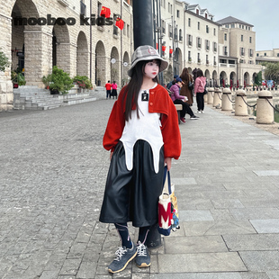 墨宝童装_坑条红色短款百搭小外套+坑条纯棉百搭白背心+中筒皮裤