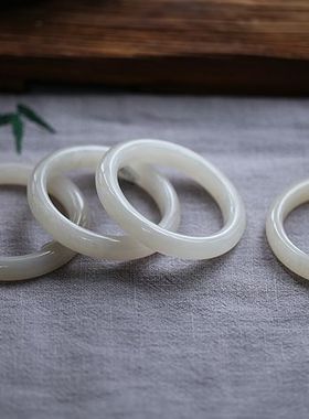 《云想衣裳花想容》天然和田玉青海老料浓郁藕粉手镯50至55圈