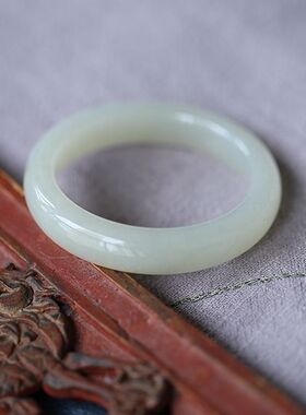 《天阶夜色凉如水》天然和田玉青海老料蜂蜜水冰润手镯53圈