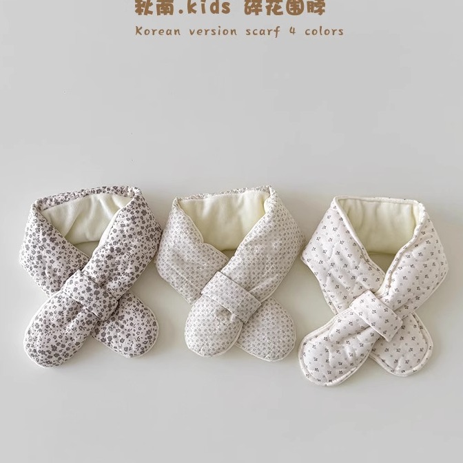 宝宝围脖冬季韩版碎花交叉围巾婴幼儿女童保暖防寒加厚围脖