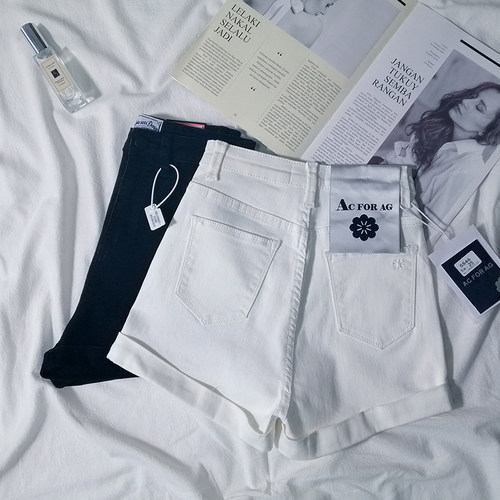 白色牛仔短裤女夏2024chic修身