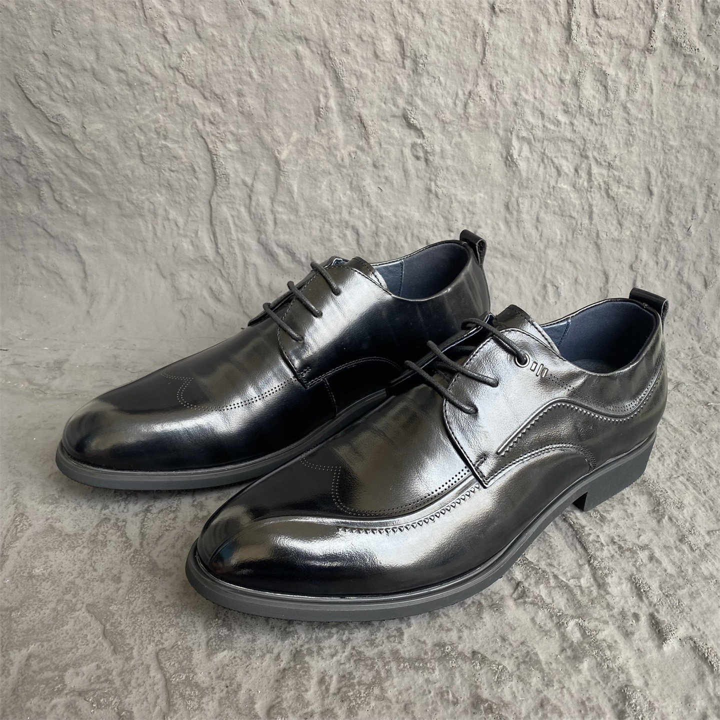 春秋新款公牛正品男鞋英伦风商务正装系带耐磨透气工作鞋断码42码