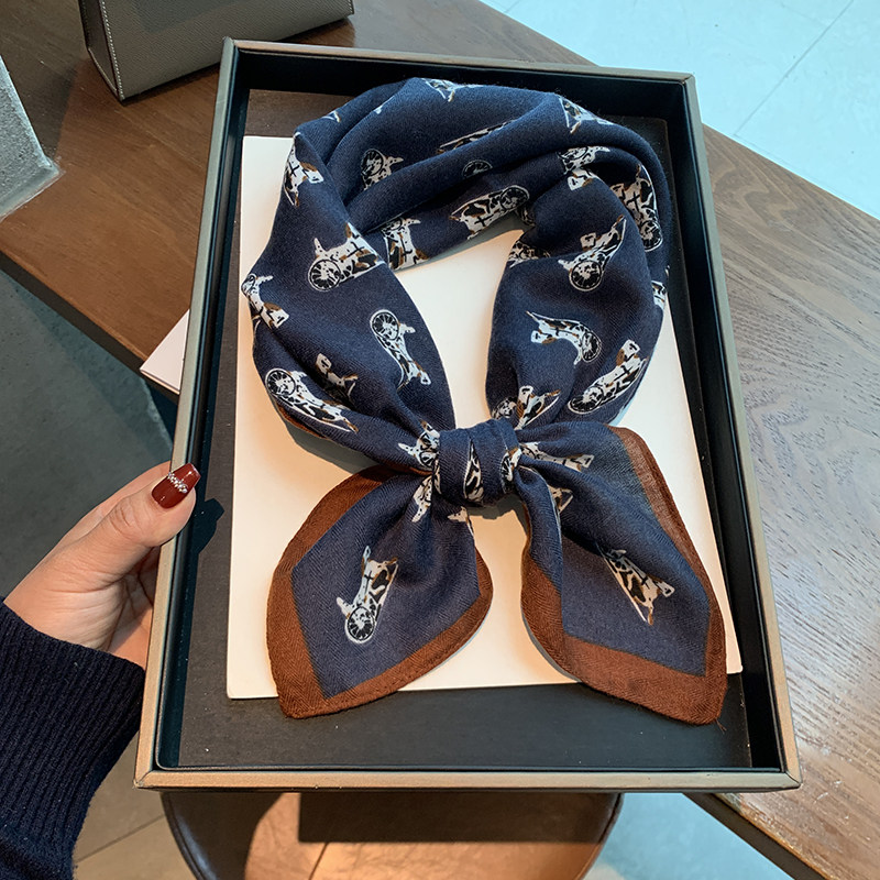 丝巾小方巾女复古丝绒藏青色马车万能领巾 搭西装的ins头巾发带,服饰配件/皮带/帽子/围巾,围巾/丝巾/披肩,淘宝优惠券,粉丝福利购,淘宝优惠卷