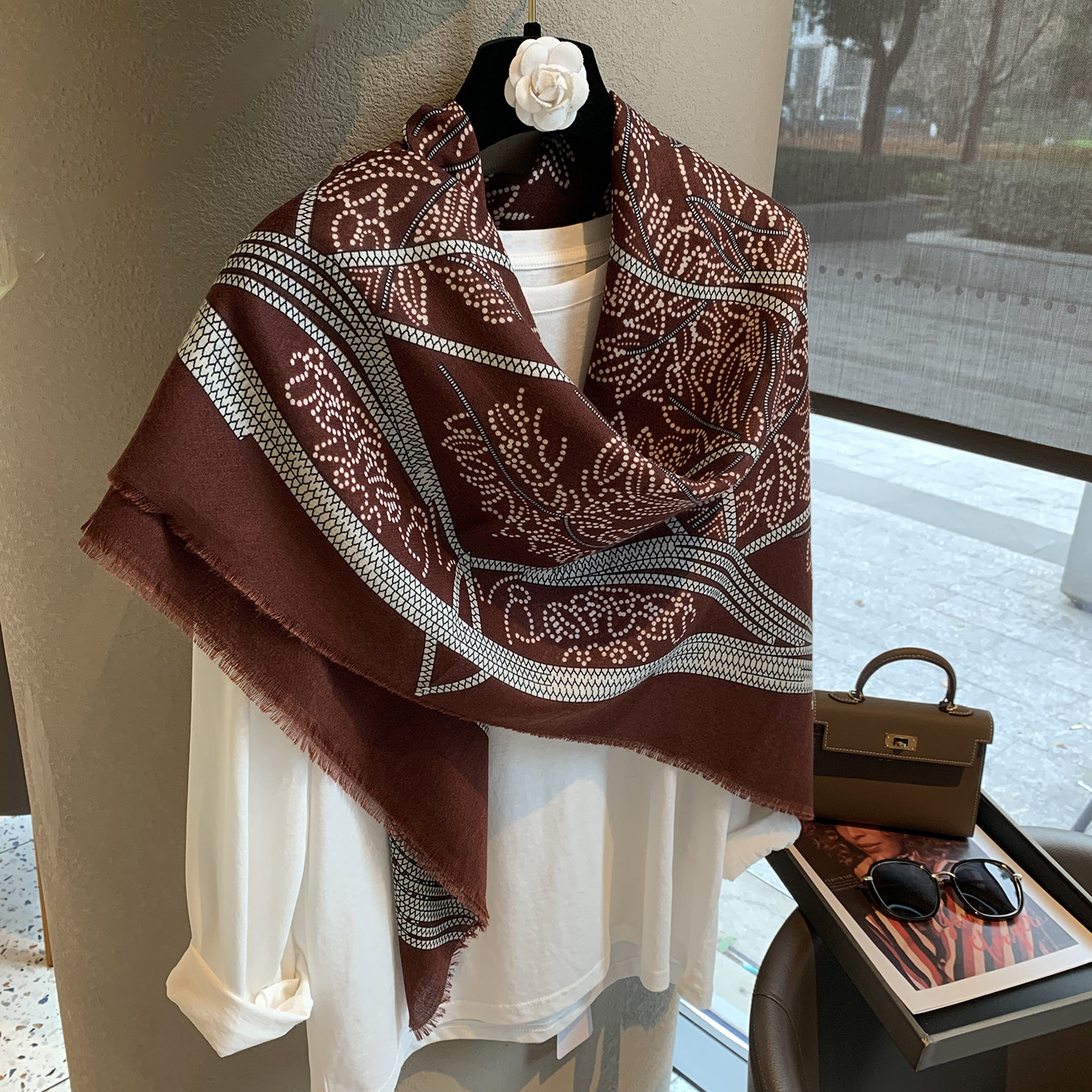 春季新款棉麻手感老钱风几何大方巾女民族风披肩百搭高级感围巾,服饰配件/皮带/帽子/围巾,围巾/丝巾/披肩,淘宝优惠券,粉丝福利购,淘宝优惠卷