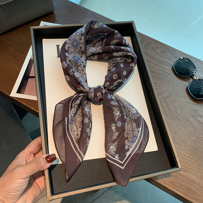 2025新款美拉德色系棕色小碎花小方巾氛围感复古丝巾头巾发带