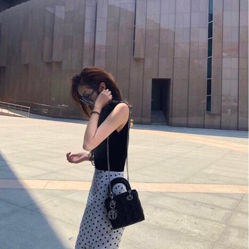 鑫瑞靓衣坊 ZRZY8063