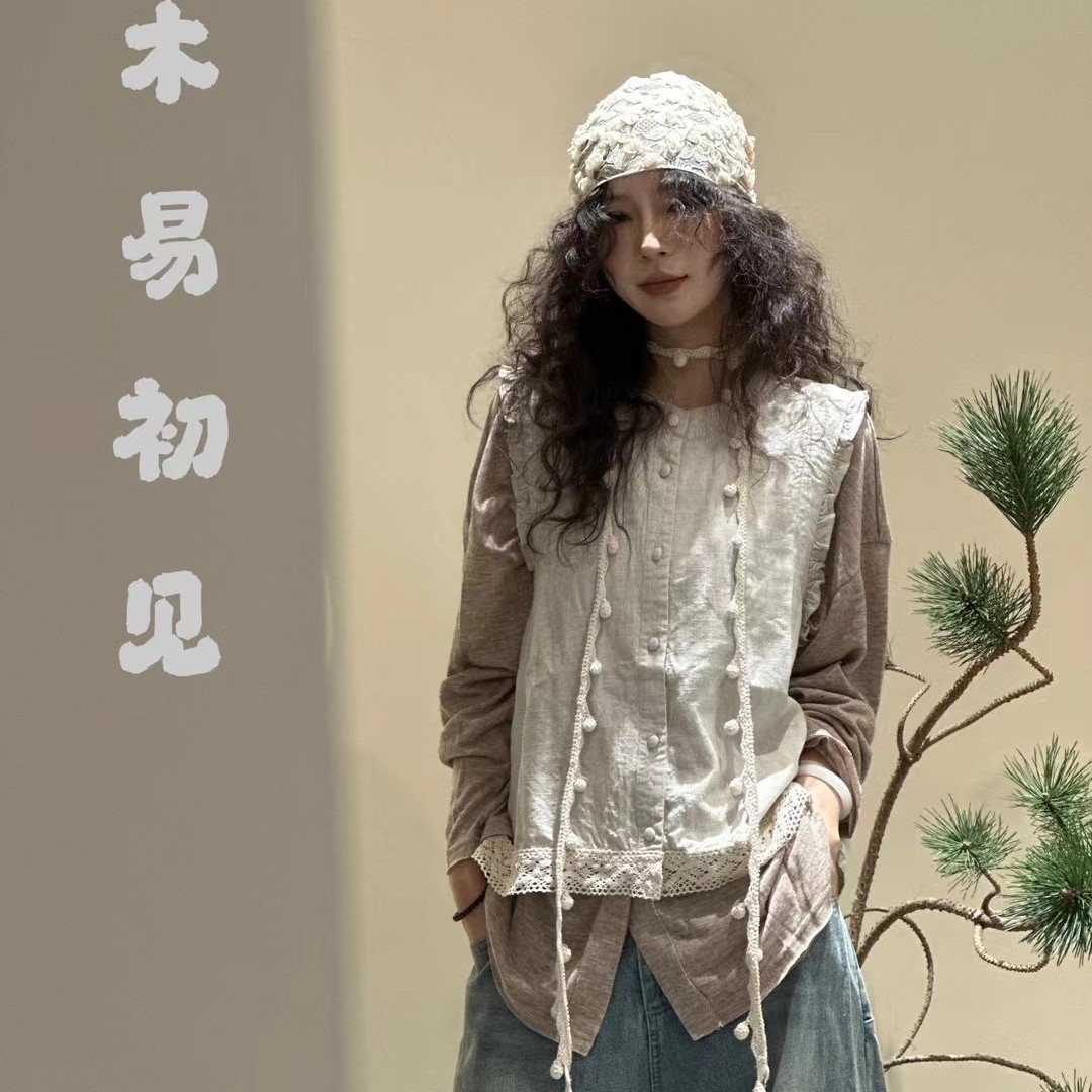 木易初见0075春夏新品复古文艺风洋气包扣蕾丝麻料休闲百搭马甲女
