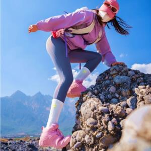 夏季户外徒步鞋粉色女款登山鞋防水防滑透气牛皮休闲运动系带越野