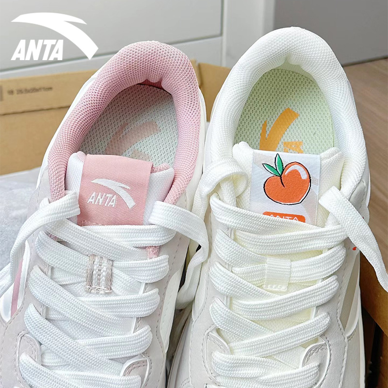 安踏轻松板鞋女全新配色小白鞋