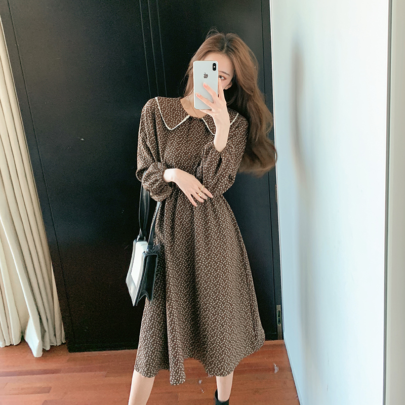 2021 spring new floral skirt women's dress French Retro Mid length doll neck show thin dress bottom skirt