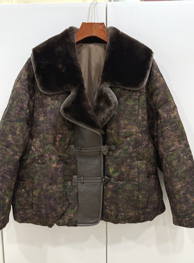 25312 欧洲站25冬皮毛一体大翻领拼皮扣人丝提花轻奢鹅绒羽绒服