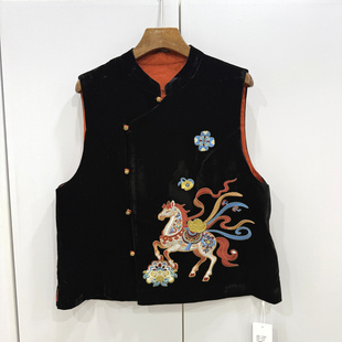 艾妮莉261598欧洲站26春斜门禁盘扣立领彩色马刺绣花丝绒国风马甲