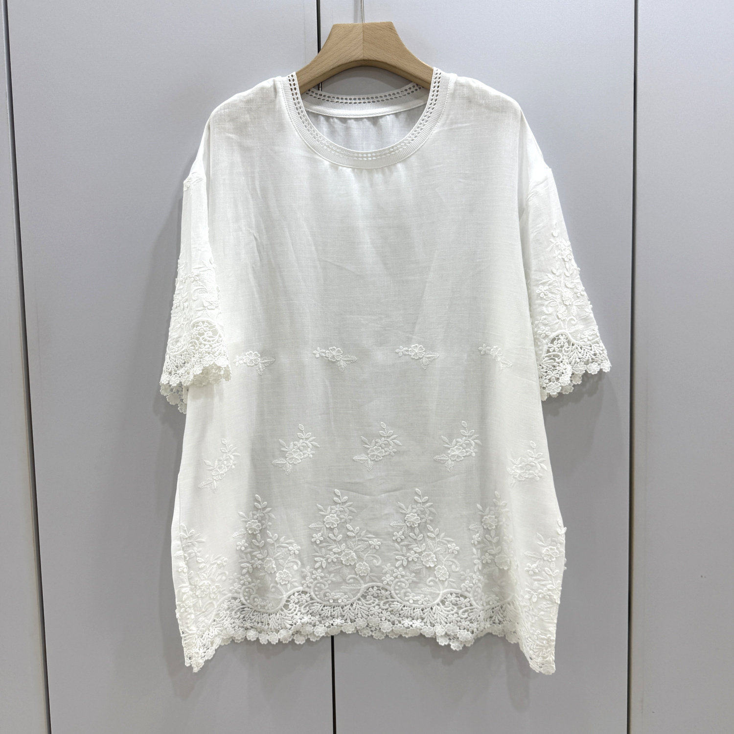 6673韩版天丝亚麻重工钩花刺绣短袖T恤女宽松大码中长减龄上衣夏