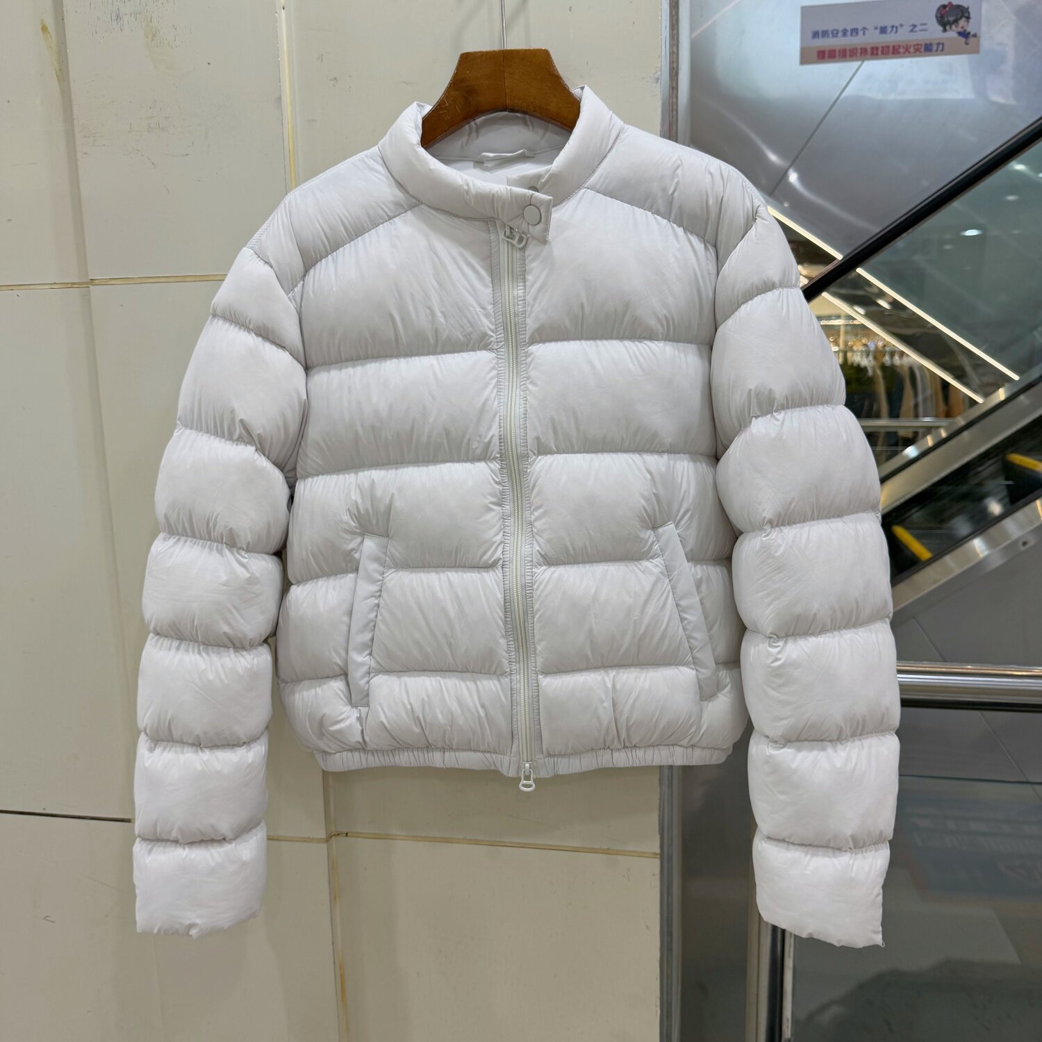 8603欧货泡芙羽绒服女短款立领90白鸭绒小个子显瘦百搭保暖外套冬