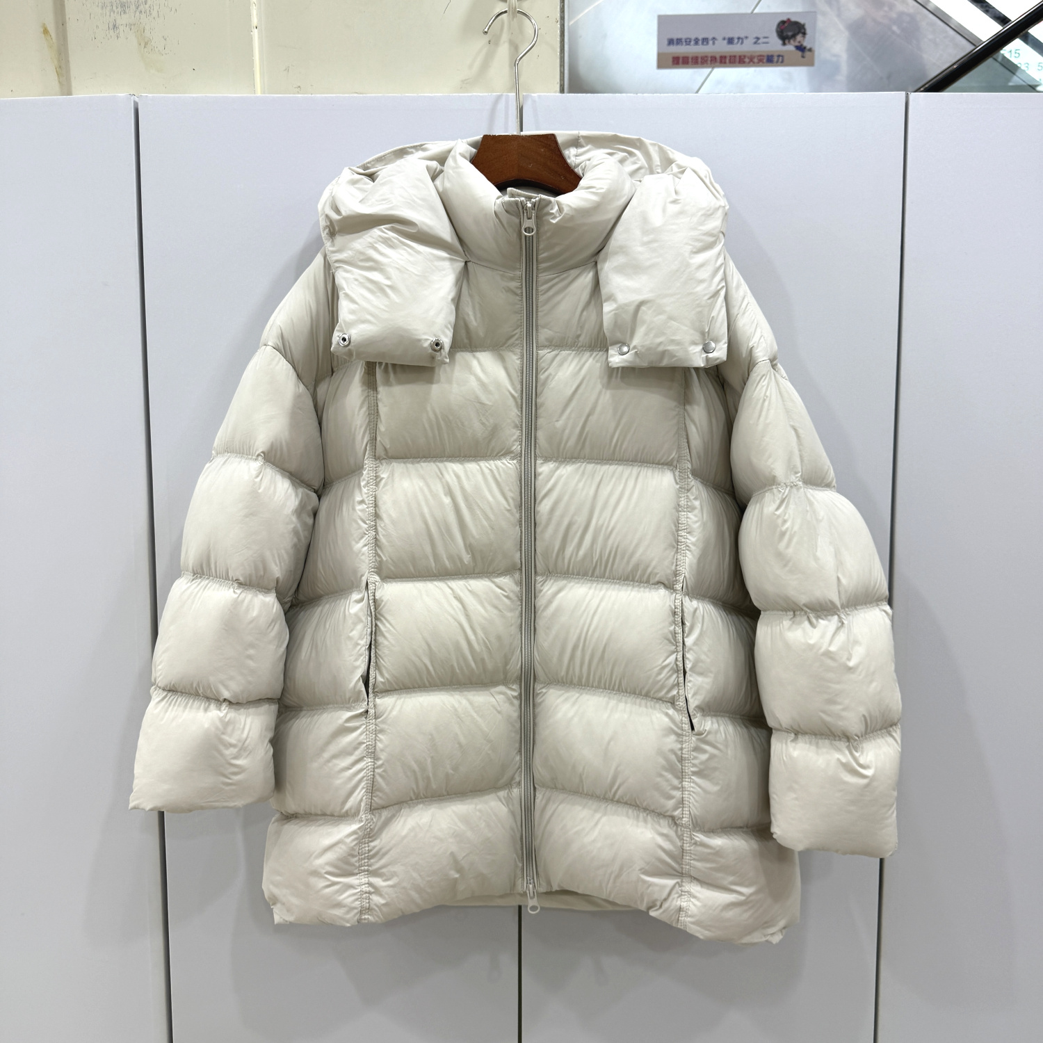 k5588 欧洲站25冬连帽中长款排骨宽松加厚保暖显瘦百搭羽绒服女