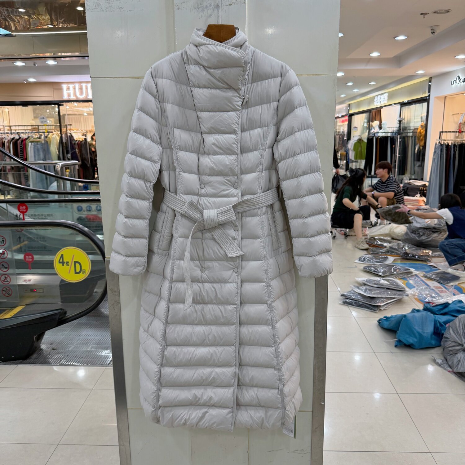 OF E6193欧货长款轻薄泡芙羽绒服女系带收腰显瘦90鹅绒保暖外套冬