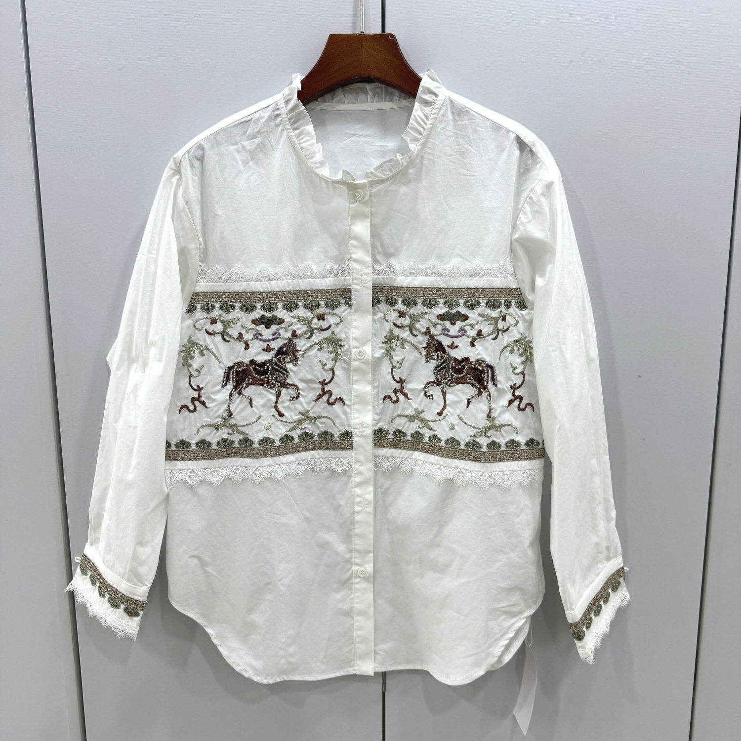 261595 欧洲站2026早春木耳花边领钉珠马刺绣花复古休闲纯棉衬衣,女装/女士精品,衬衫,淘宝优惠券,粉丝福利购,淘宝优惠卷