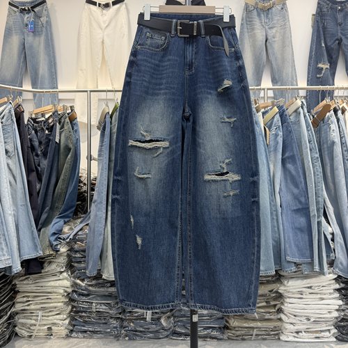 Jeans阿凡牛5641夏款正品破洞高腰显瘦水洗磨破弯刀裤女牛仔筒裤