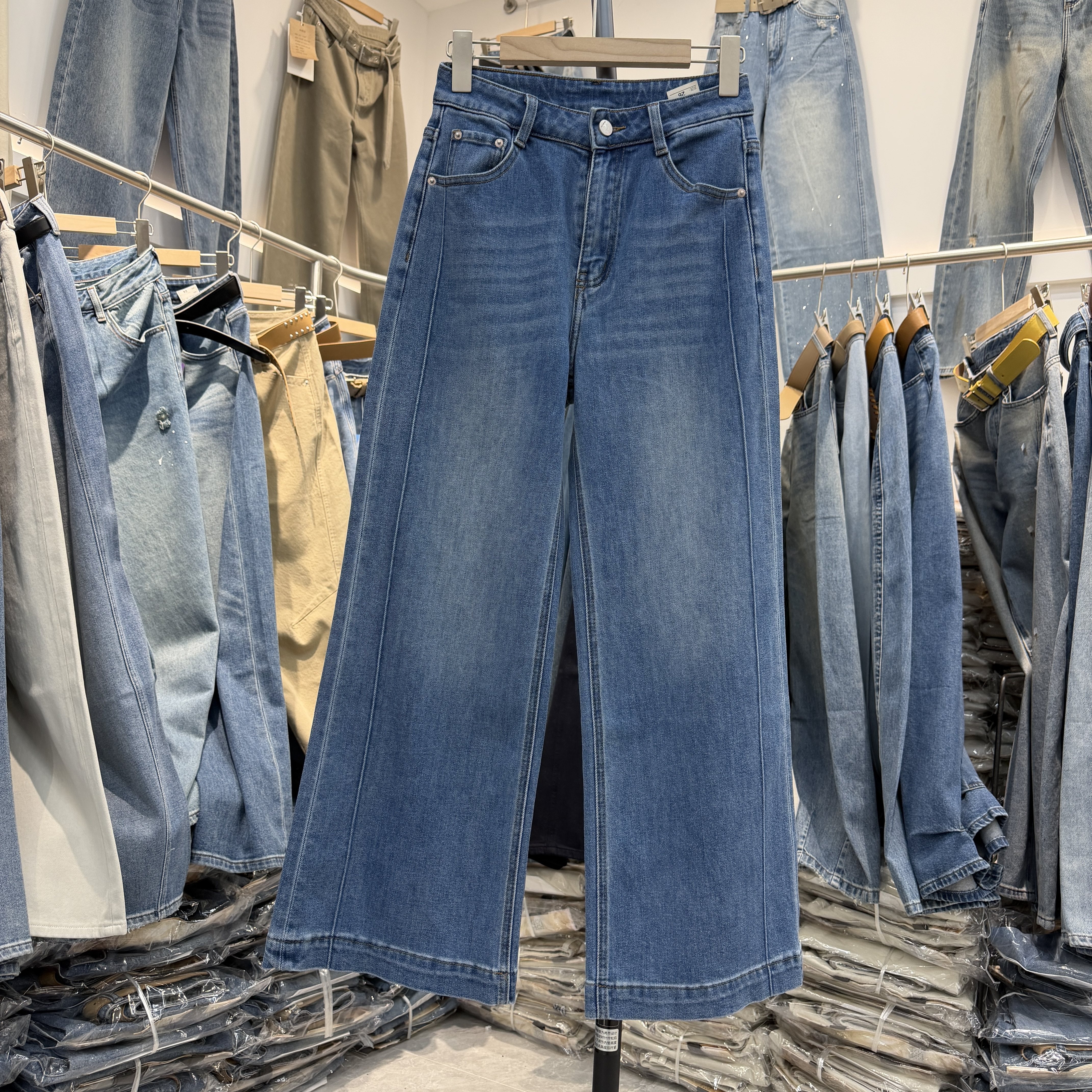 2026春款YAK JEANS阿里莎莎87620牛仔裤女高腰显瘦皮牌直筒阔腿裤