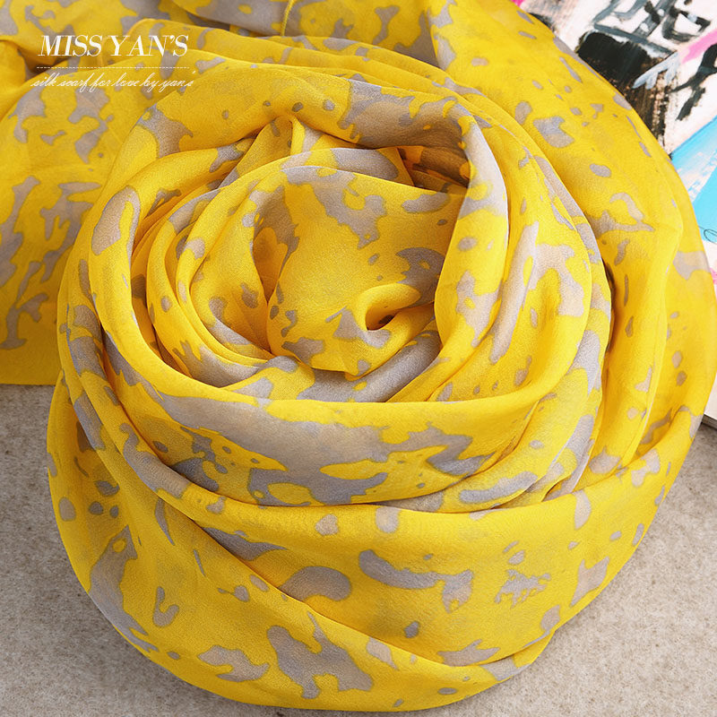 黄色奶牛真丝丝巾100%桑蚕丝围巾长款女春秋冬夏季百搭披肩薄纱巾