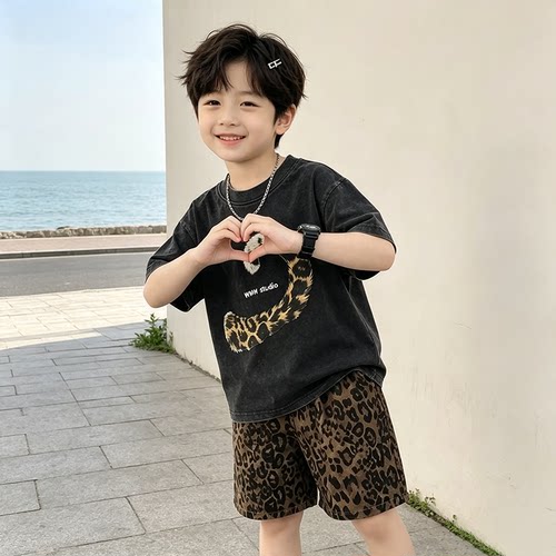 新款男童潮酷复古豹纹印花短袖套装夏季中大童帅气五分裤两件套薄