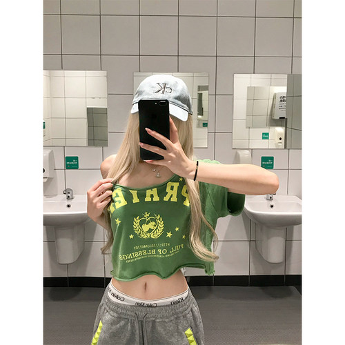JMJ美式设计感字母印花卷边斜肩短袖T恤女辣妹夏季显瘦百搭短上衣