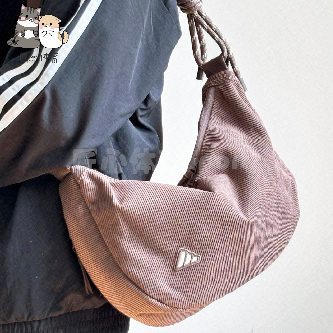 Adidas阿迪达斯女子灯芯绒单肩包