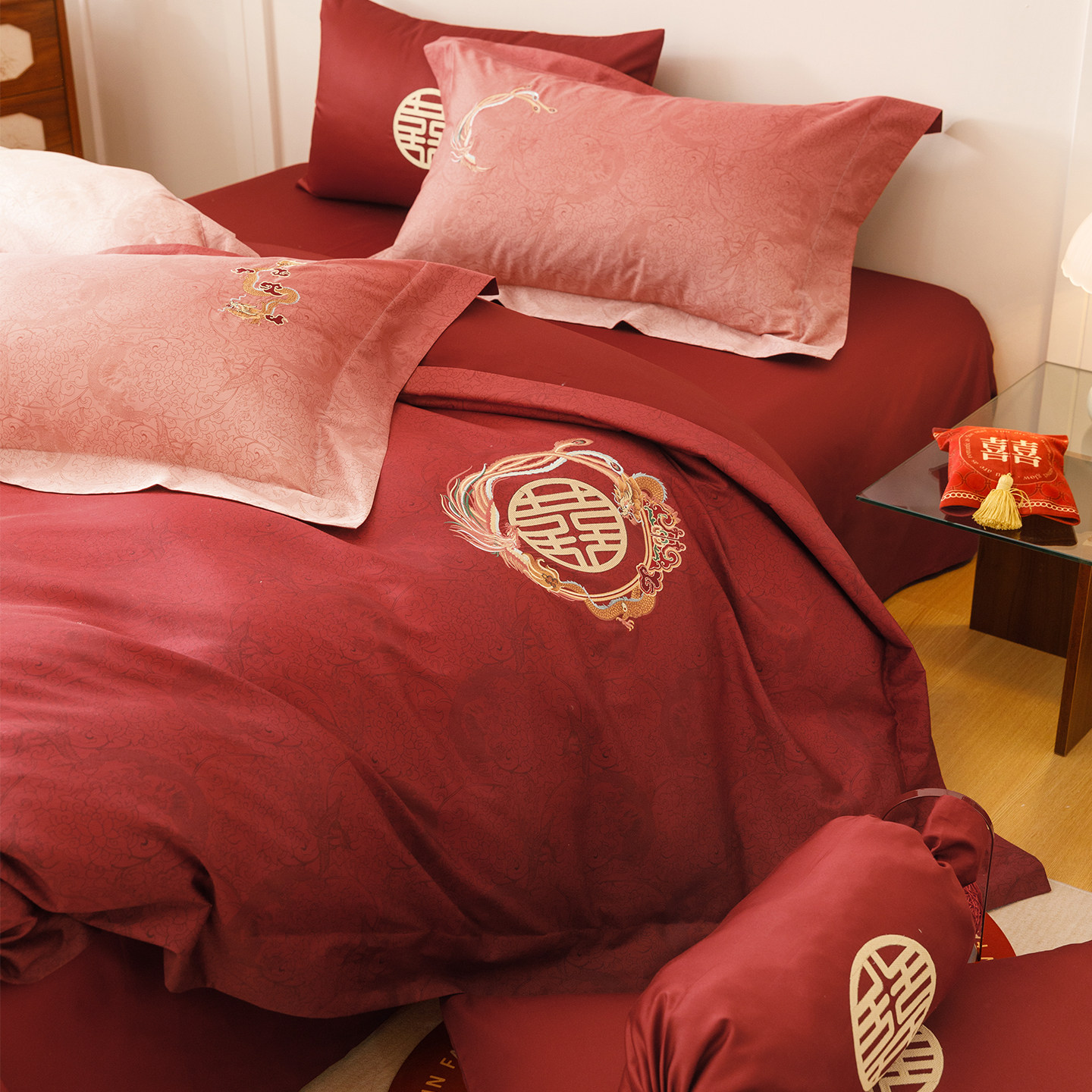 高端渐变色红色长绒棉全棉四件套龙凤刺绣被套纯棉床单结婚庆床品