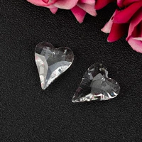 27 мм прозрачное заостренное персиковое сердце