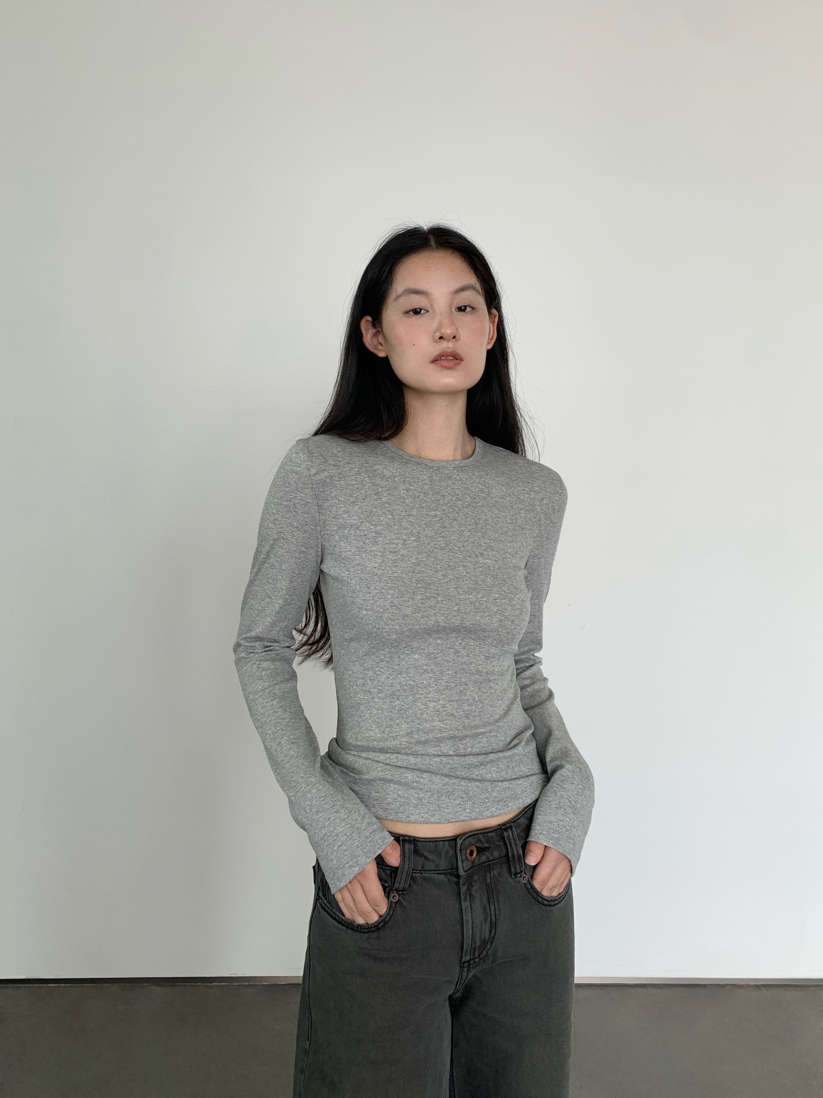 楠涛舒弹亲肤圆领正肩长袖t恤女早秋新款修身显瘦内搭打底衫上衣