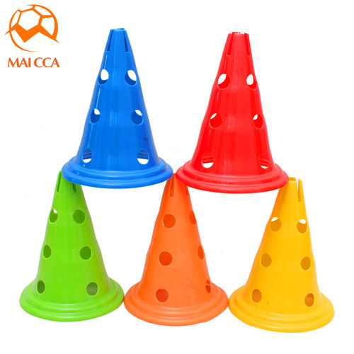 30厘米带孔桶 可以组合标志杆作为障碍训练