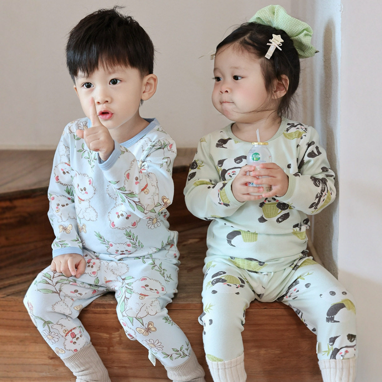 秋冬新款儿童羊毛拉架家居服套装女童a类纯棉睡衣男宝秋衣秋裤