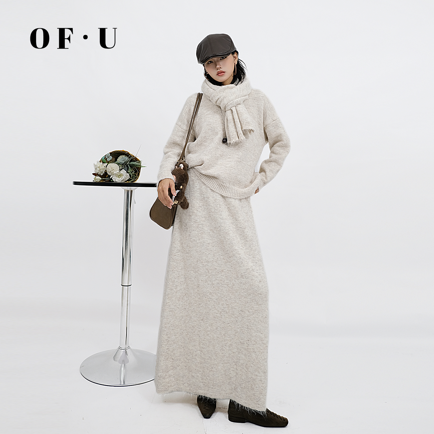 慵懒软糯针织衫围脖半身裙三件套