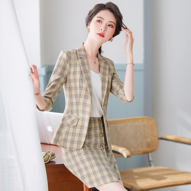 2021新款七分袖小西装女彩格外套韩版短款OL套裙春装西服上衣修身在类目 女装/女士精品, 套装/学生校服/工作制服, 职业女裙套装中 - 来自Buy2taobao.com提供专业的淘宝代购服务