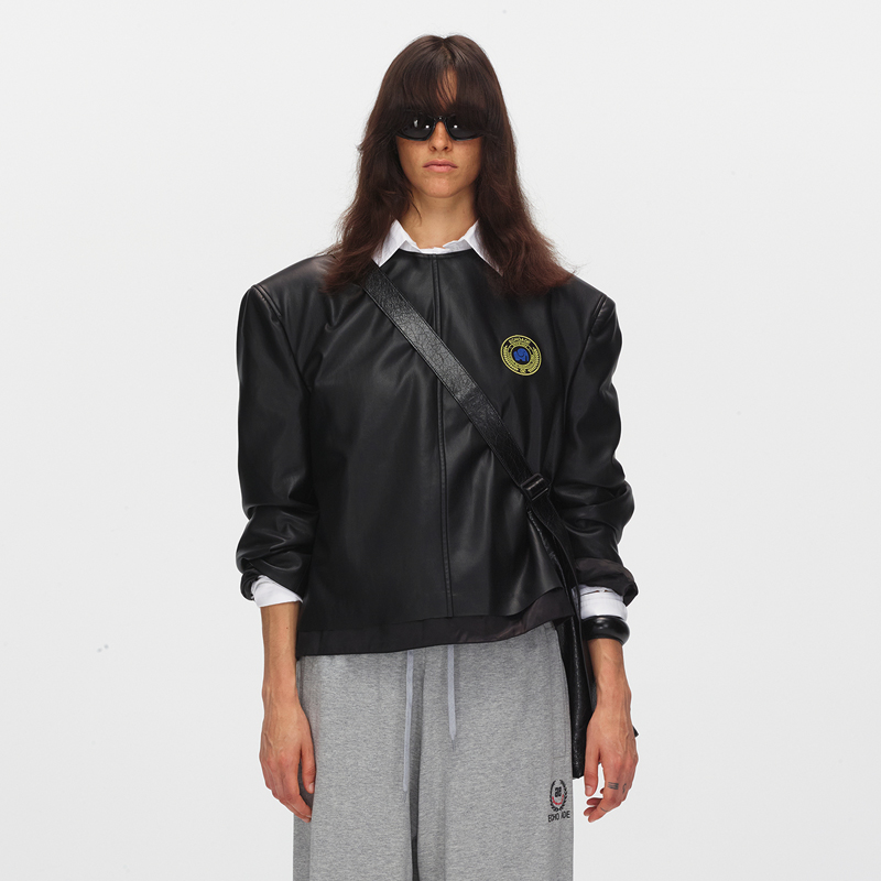 ECHOADE毛边垫肩设计皮衣外套