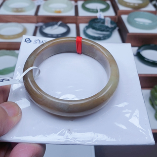 黄白老玉57.5口特价这价格重来没有过戴起来又红又油