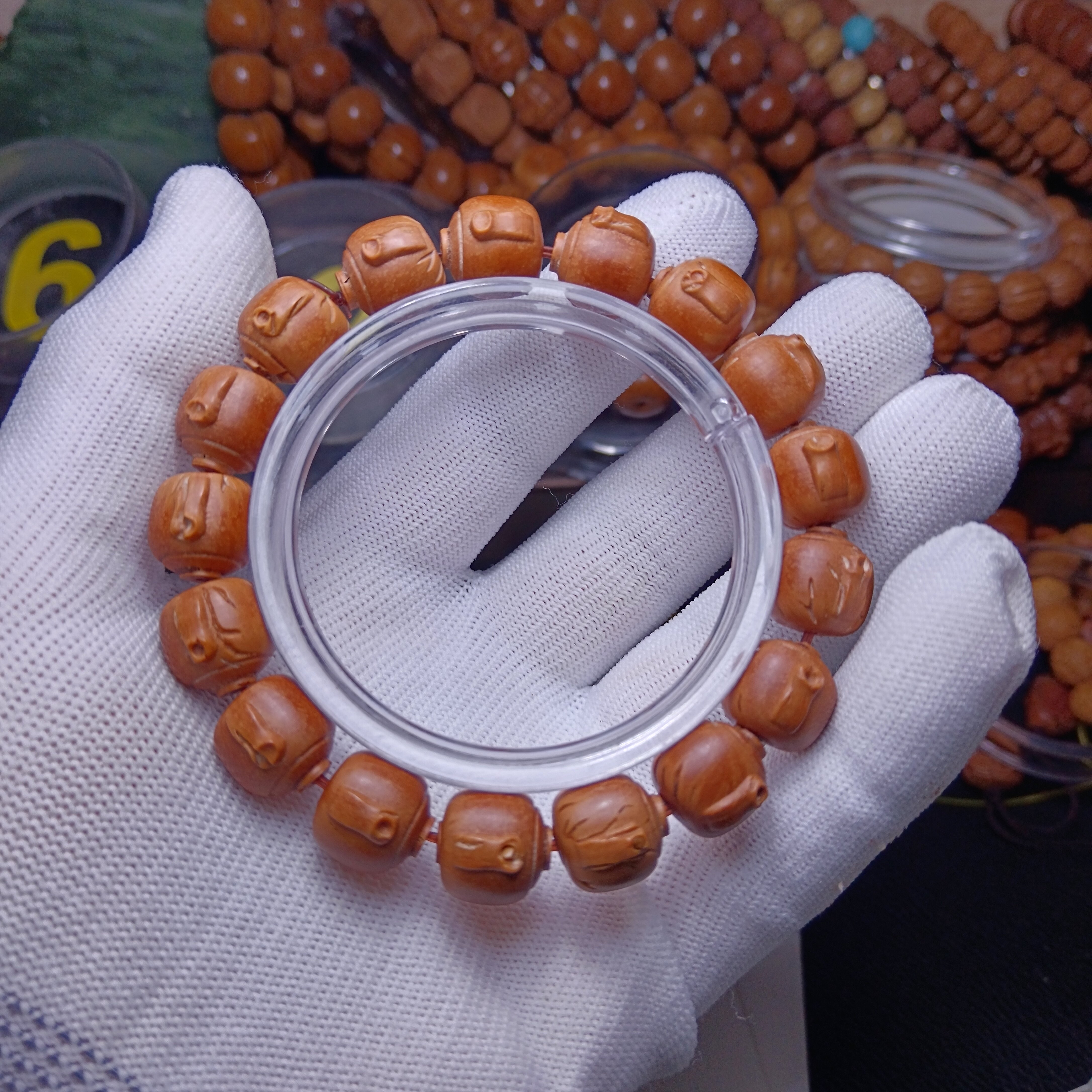 秦岭山野生龙纹桃核雕刻茶壶手串把把壶把把胡把件文玩手串